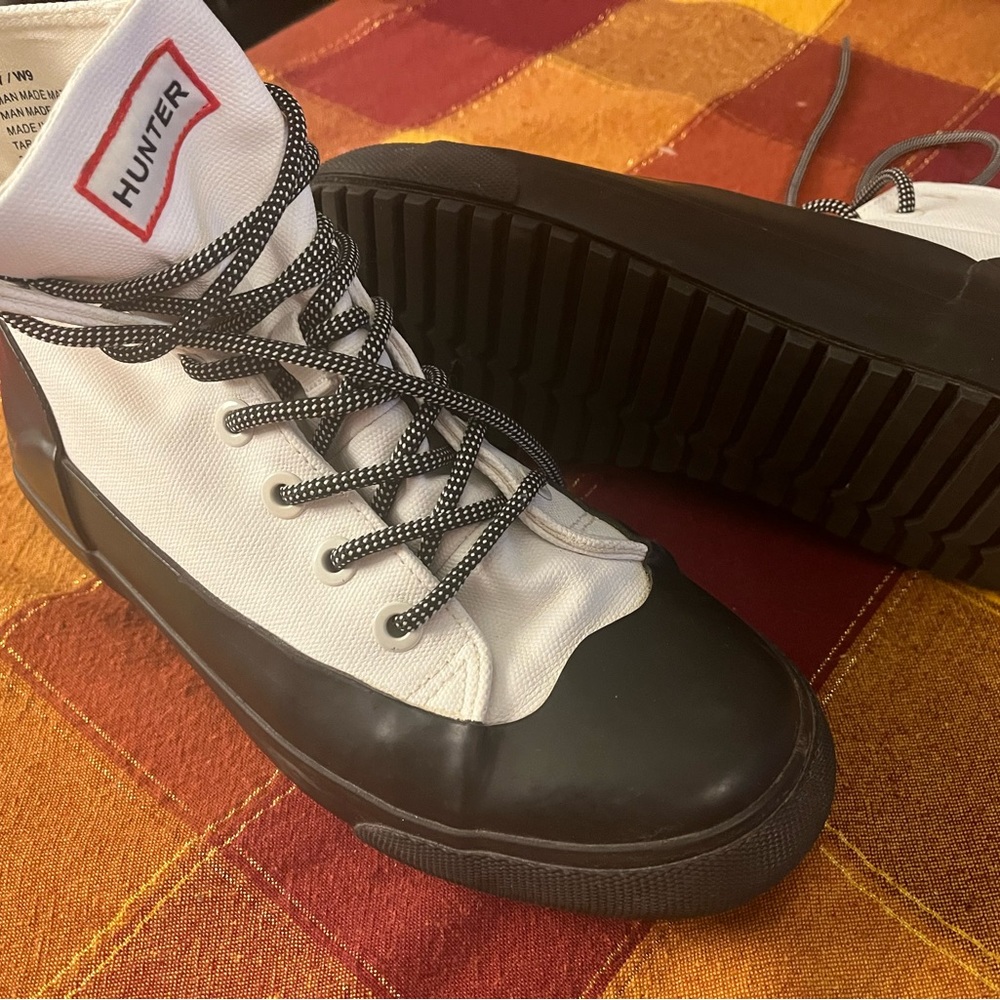 Hunter Shoes